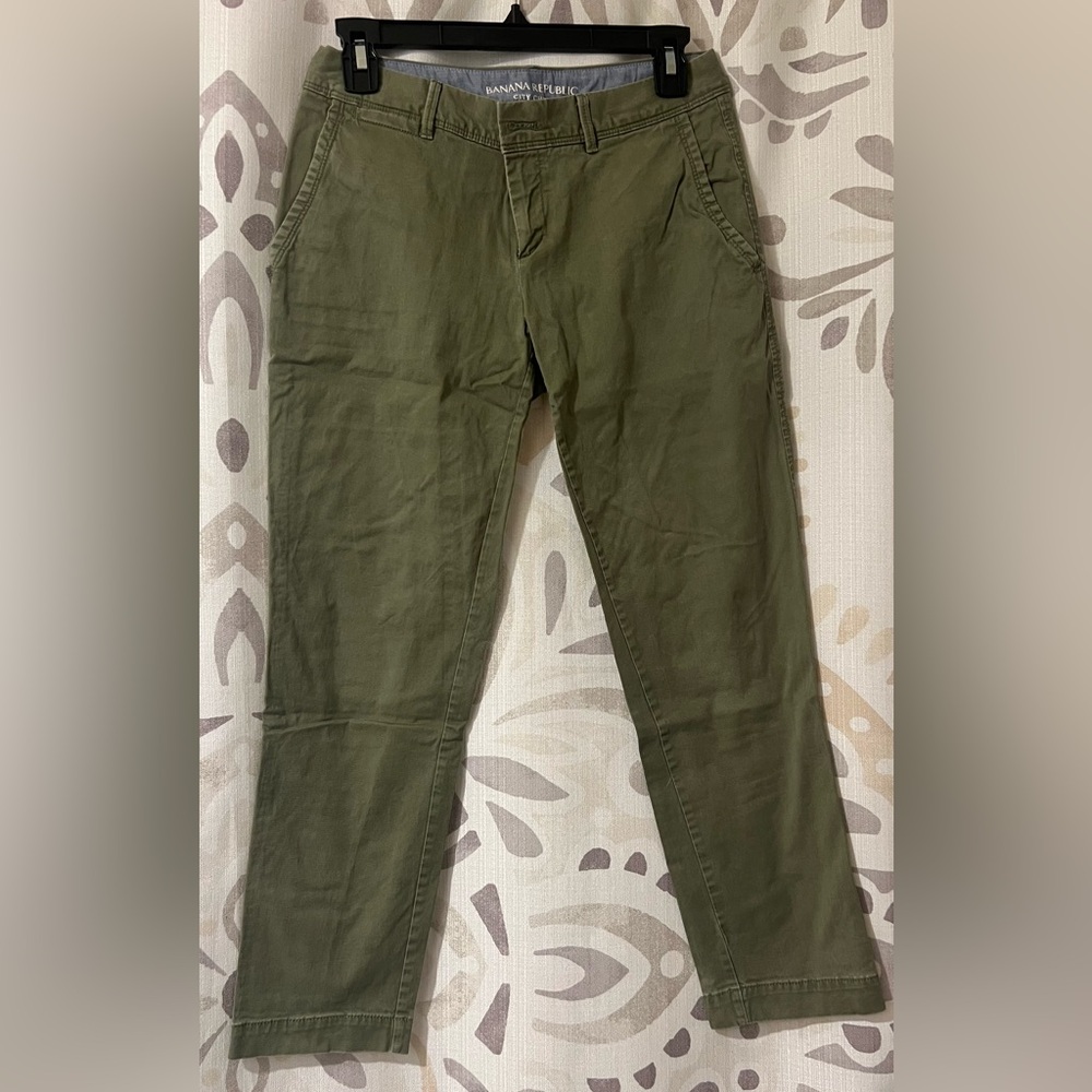 Banana Republic Women's Olive Chinos